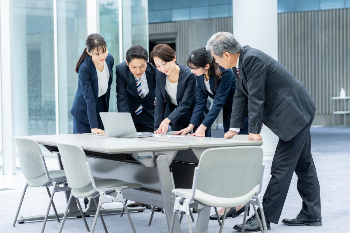 【大阪府-茨城市】建築・製造・物流経験を活かせられる！｜重量機器輸送の計画立案から現場統括まで／社会インフラを支える仕事｜年間休日126/
ＳＢＳ東芝ロジスティクス株式会社